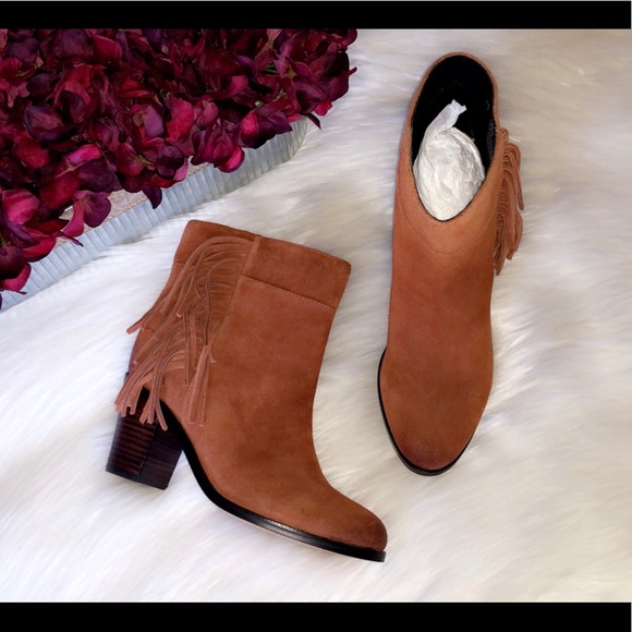 🆕KENNETH COLE Alana Fringe Suede Ankle Booties - Picture 3 of 8